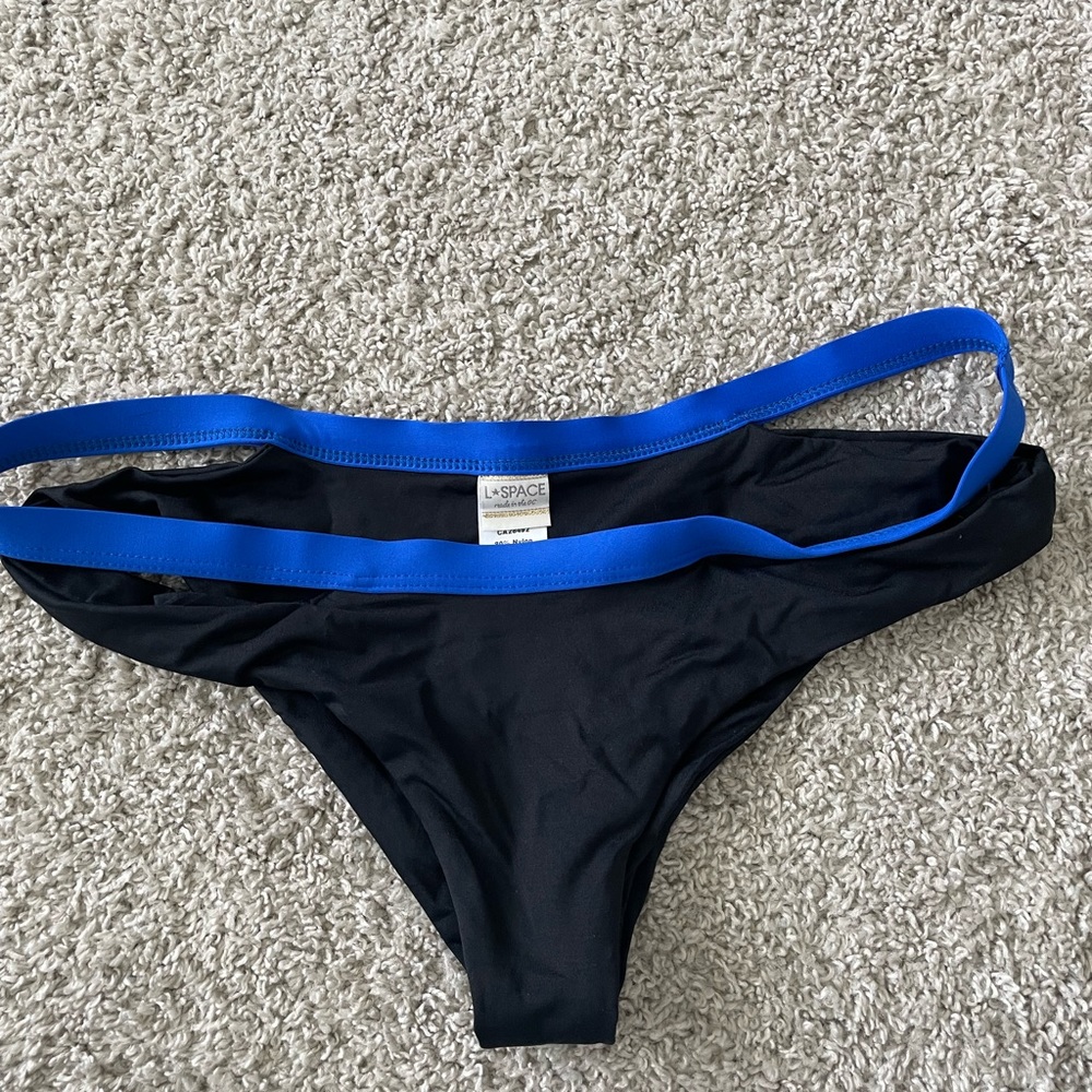 Bundle of L*Space Bikini Bottoms (size M) - Picture 3 of 5